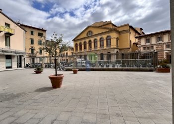 Piazza Goldoni - Locale Commerciale Via Ricasoli 115, Livorno - foto 4