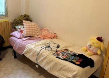 Camera da letto - Trilocale via Massimo d'Azeglio, 65, Bologna (zona Costa Saragozza) - foto 23