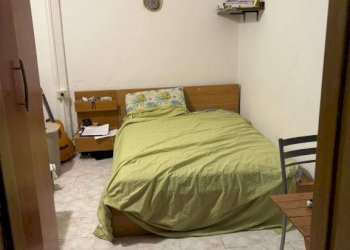 Camera da letto - Trilocale via Massimo d'Azeglio, 65, Bologna (zona Costa Saragozza) - foto 24