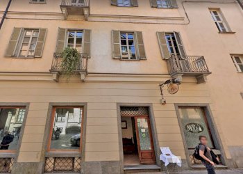 Shop Via Verdi, Torino (neighborhood Centro) - photo 6