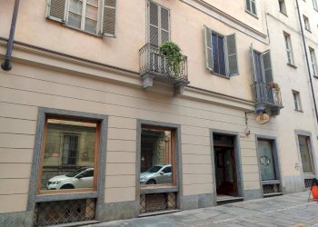 Shop Via Verdi, Torino (neighborhood Centro) - photo 7