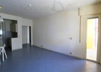 003 - Zona giorno (5).jpg - Appartamento Recco - foto 3