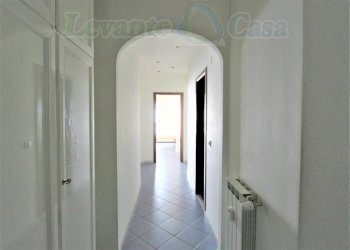004 bis - Corridoio.jpg - Appartamento Recco - foto 5