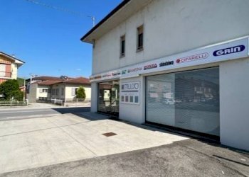 Shop Vezza d'Alba - photo 3