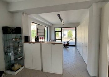 Shop Vezza d'Alba - photo 8