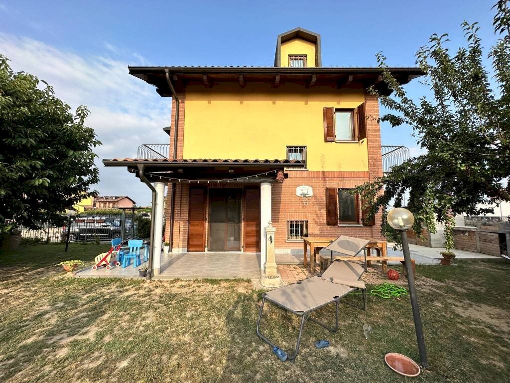 Giardino - Villa via Don Antonio Zappino, Carmagnola - photo 2