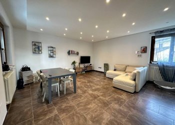 Salone - Villa via Don Antonio Zappino, Carmagnola - photo 13