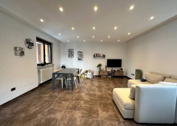 Salone - Villa via Don Antonio Zappino, Carmagnola - photo 14