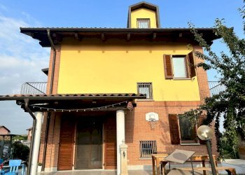 Facciata - Villa via Don Antonio Zappino, Carmagnola - photo 4