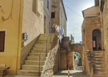 Four-room apartment Via Umberto I, Montalcino - photo 2