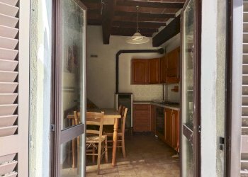 Four-room apartment Via Umberto I, Montalcino - photo 9