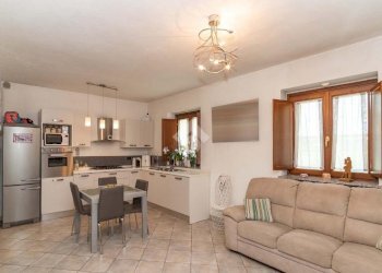 Casa semi indipendente Via bruna, San Francesco al Campo - foto 3