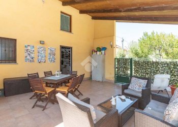 Casa semi indipendente Via bruna, San Francesco al Campo - foto 1