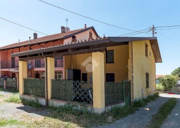 Casa semi indipendente Via bruna, San Francesco al Campo - foto 2