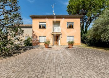 Villa Fusignano - photo 1