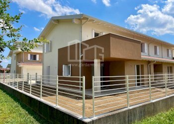 Villa a Schiera Via Luigia Grassi, Medole - foto 2