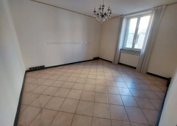 camera 1 - Office Campomorone - photo 1