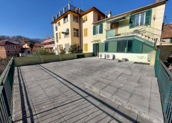 terrazzo - Office Campomorone - photo 6