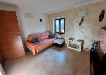 sala - Apartment Mignanego - photo 8
