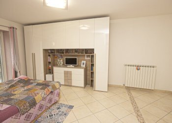 camera da letto - Appartamento via alle tine 18, Ceranesi - foto 12