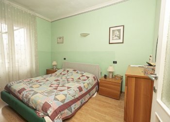 camera - Appartamento Genova - foto 11