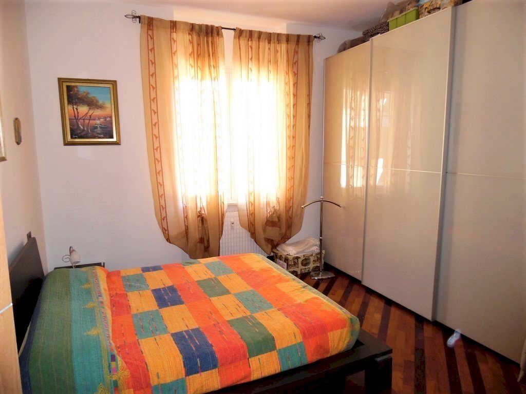 camera - Appartamento Genova - foto 3