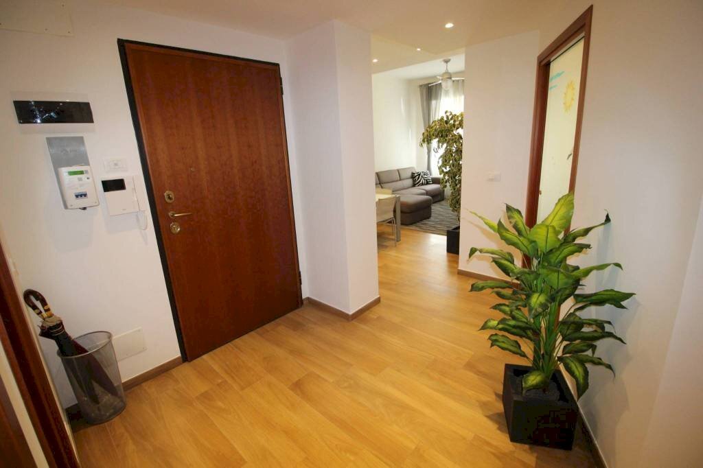 ingresso - Appartamento via Carlo Camozzini, Genova (zona Voltri) - foto 2