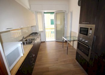 cucina - Trilocale via Carlo Camozzini, Genova (zona Voltri) - foto 11