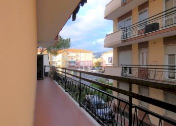 477022229.jpg - Appartamento San Bartolomeo al Mare - foto 25