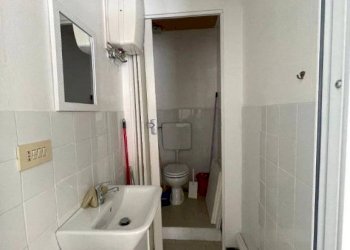 Bagno - Negozio via Donghi, 93, Genova (zona Marassi) - foto 25
