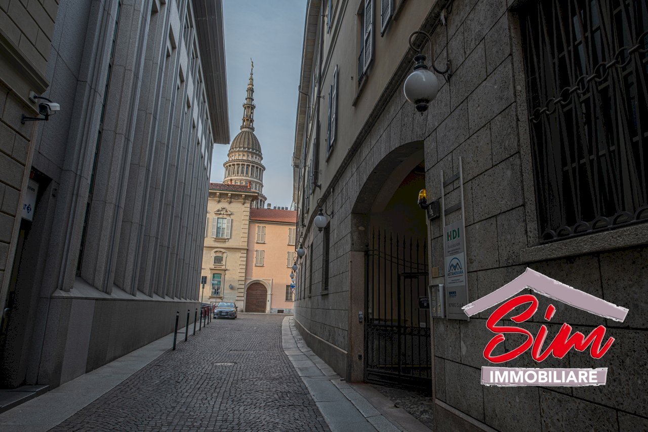 Centro affitto stanze posti letto per studenti - Non-buildable land Via Benedetto Cairoli 4, Novara - photo 2