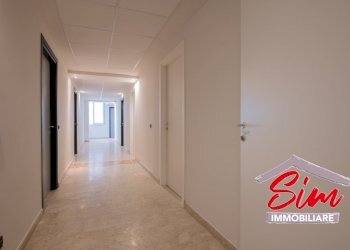 Centro affitto stanze posti letto  per studenti - Non-buildable land Via Benedetto Cairoli 4, Novara - photo 4