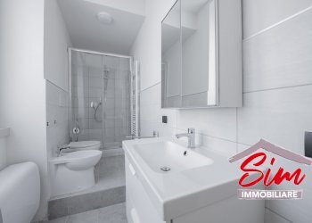 Centro affitto stanze posti letto  per studenti - Non-buildable land Via Benedetto Cairoli 4, Novara - photo 12