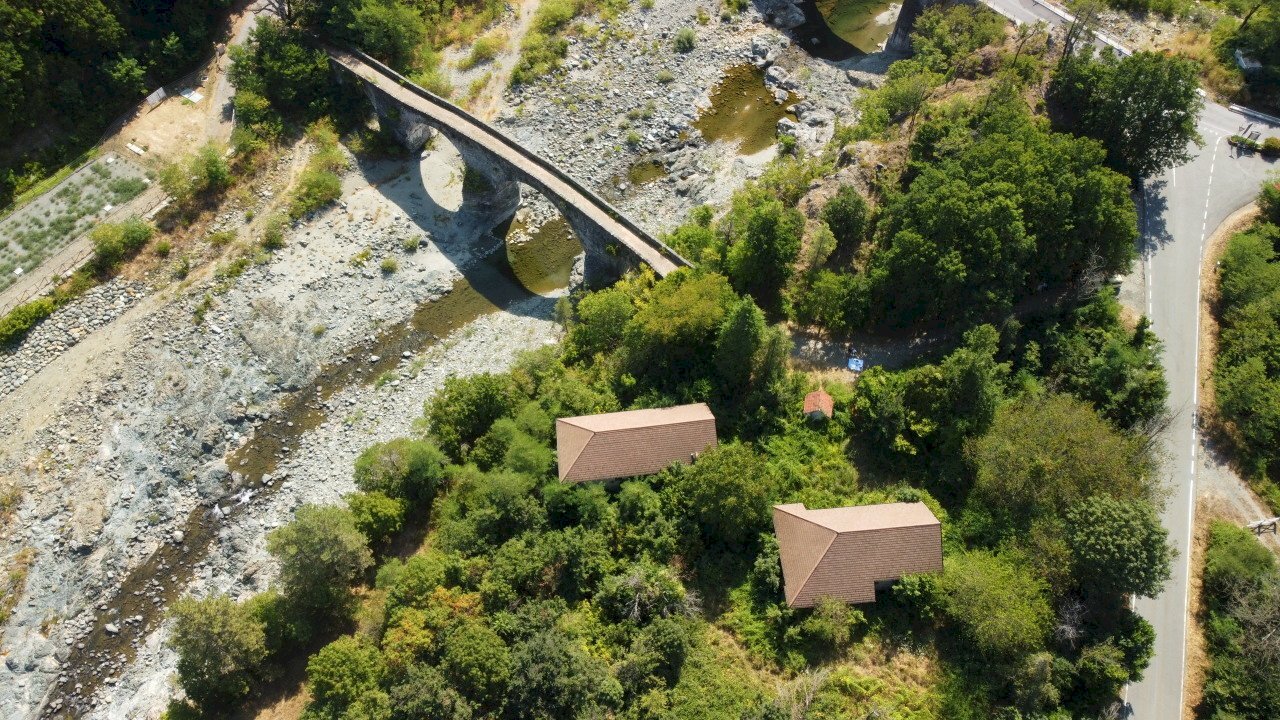 DJI_0392.JPG - Casale Via Case Sparse Badia 19A, Tiglieto - foto 1