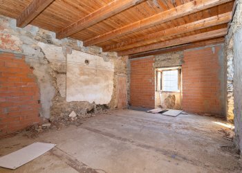 Portion of a house Via Rossi, Brondello - photo 10