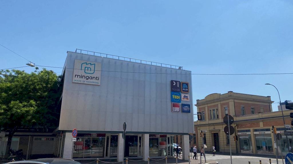 Box via della Liberazione, 15, Bologna (zona Bolognina) - foto 1