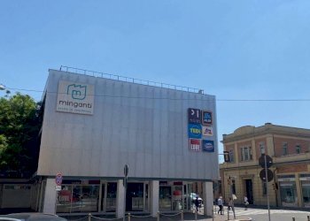 Box via della Liberazione, 15, Bologna (zona Bolognina) - foto 1