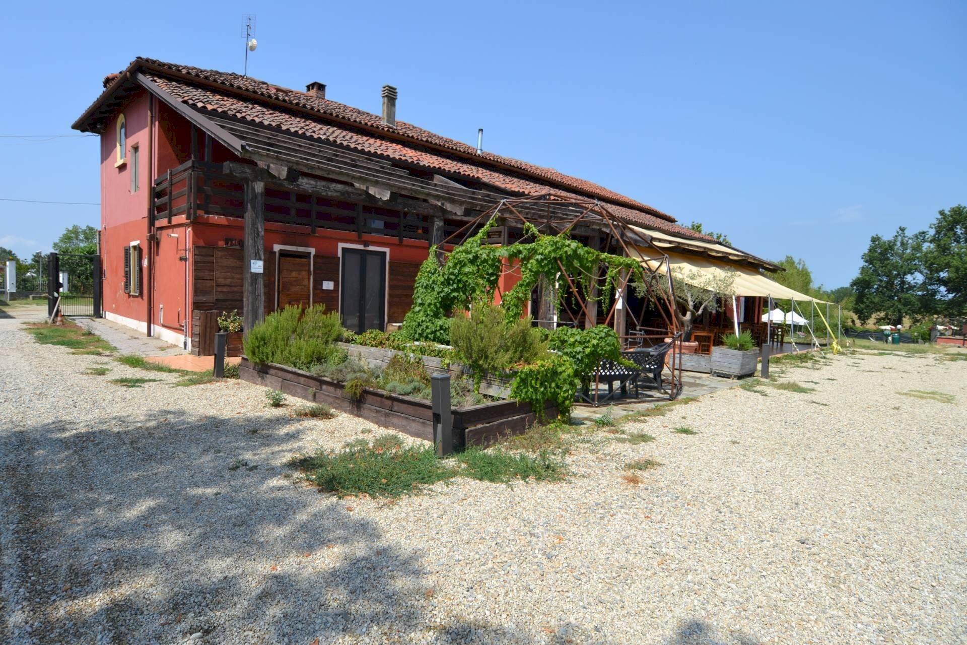 Independent house Frazione Quarto Superiore, Asti - photo 1