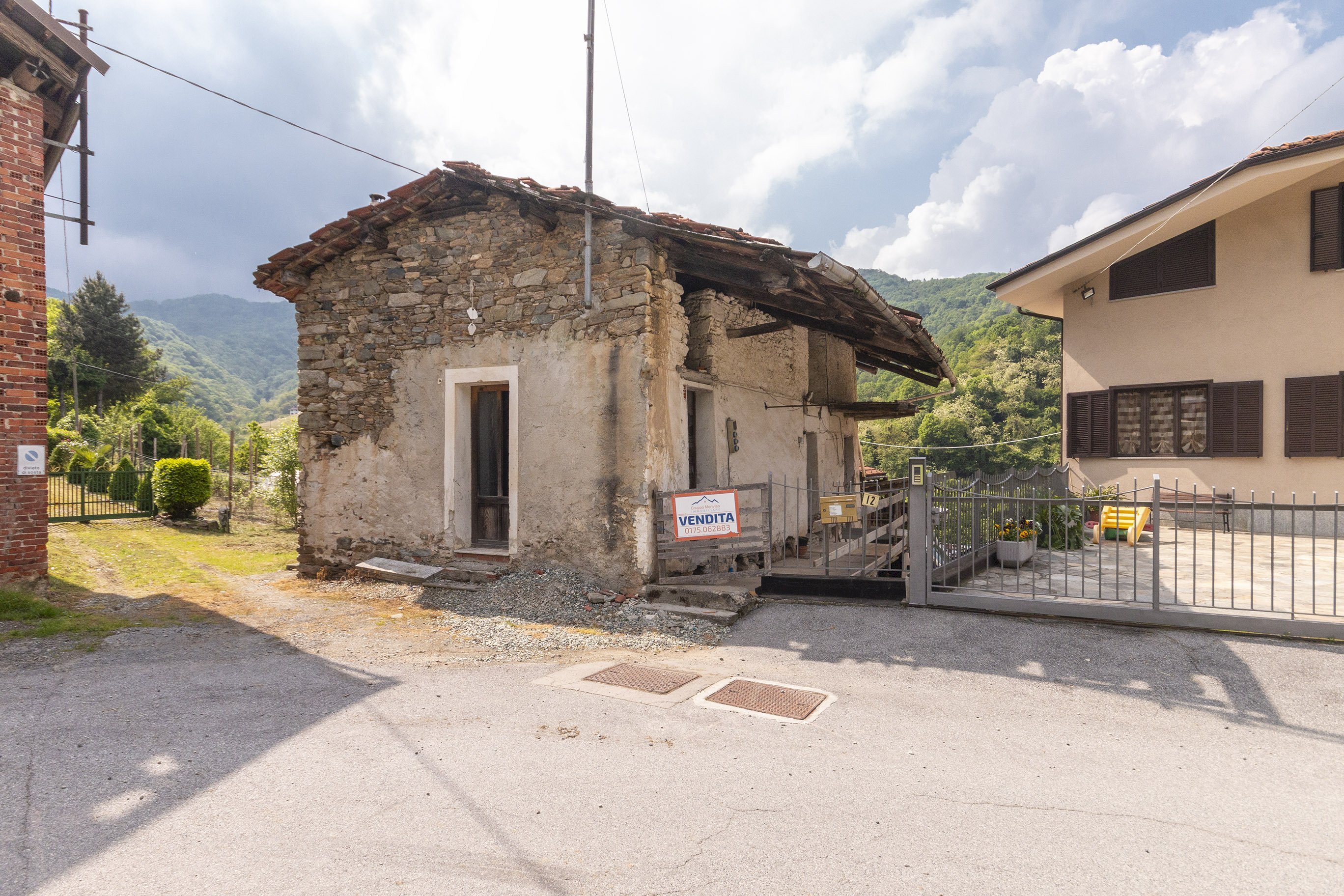 Warehouse Via Pasca, 12, Brondello - photo 1