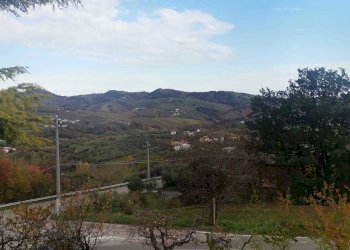 WhatsApp Image 2023-01-03 at 09.24.45 (3).jpeg - Casa indipendente Montebello di Bertona - foto 4