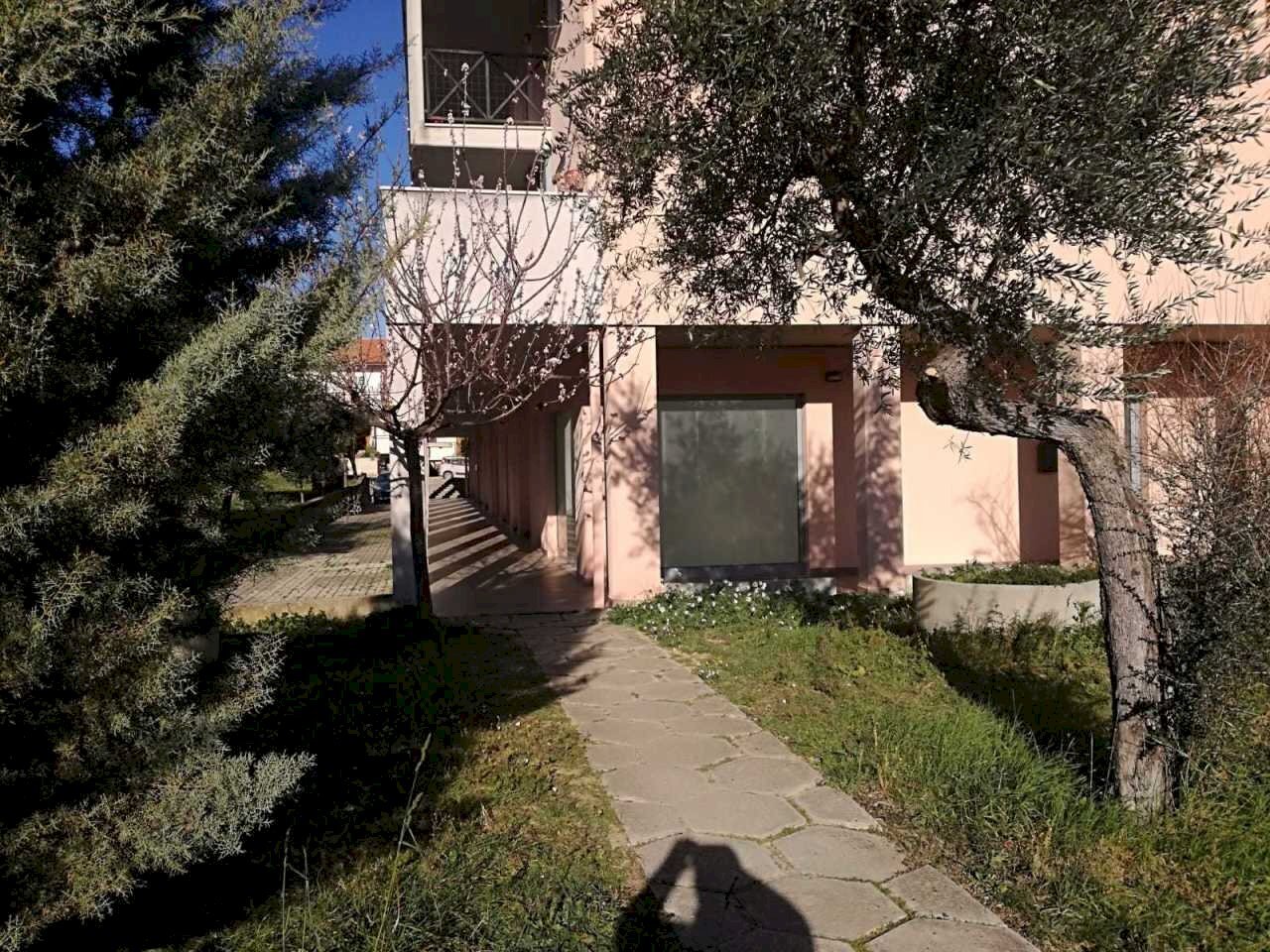 a2c766ca-7b9d-4f7d-af81-e6381e2dfffa.jpg - Appartamento Via Sciopero a Rovescio 7, Loreto Aprutino - foto 1