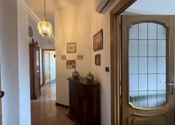 corridoio - Trilocale Via alla Contrada 18, Albisola Superiore - foto 2