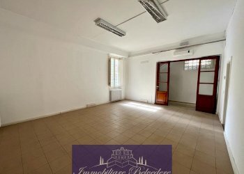 WhatsApp Image 2023-08-02 at 15.24.56 (2).jpeg - Ufficio Via Maragliano, Firenze - foto 2