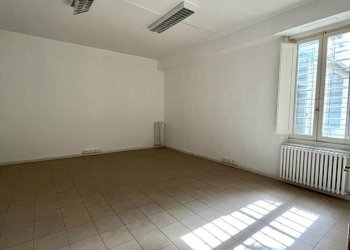 WhatsApp Image 2023-08-02 at 15.24.56.jpeg - Ufficio Via Maragliano, Firenze - foto 4