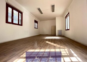 WhatsApp Image 2023-08-02 at 15.24.57 (6).jpeg - Ufficio Via Maragliano, Firenze - foto 10