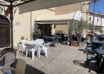 Locale Commerciale Piazza Pontano, Cerreto di Spoleto - foto 5