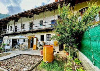 Casa indipendente via San Giovanni, 4, Revello - foto 1