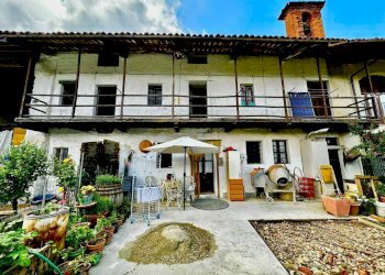 Casa indipendente via San Giovanni, 4, Revello - foto 2