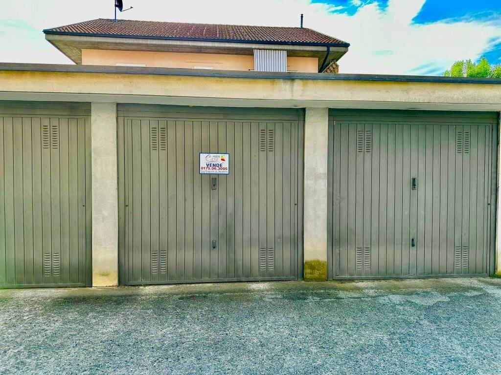 Box via Risorgimento, 35, Manta - foto 1