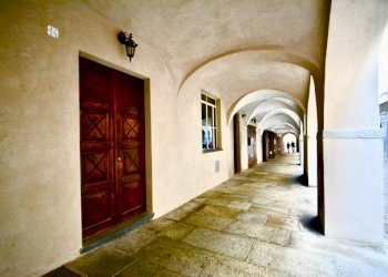 Shop via Alessandro Volta, 16, Saluzzo - photo 3